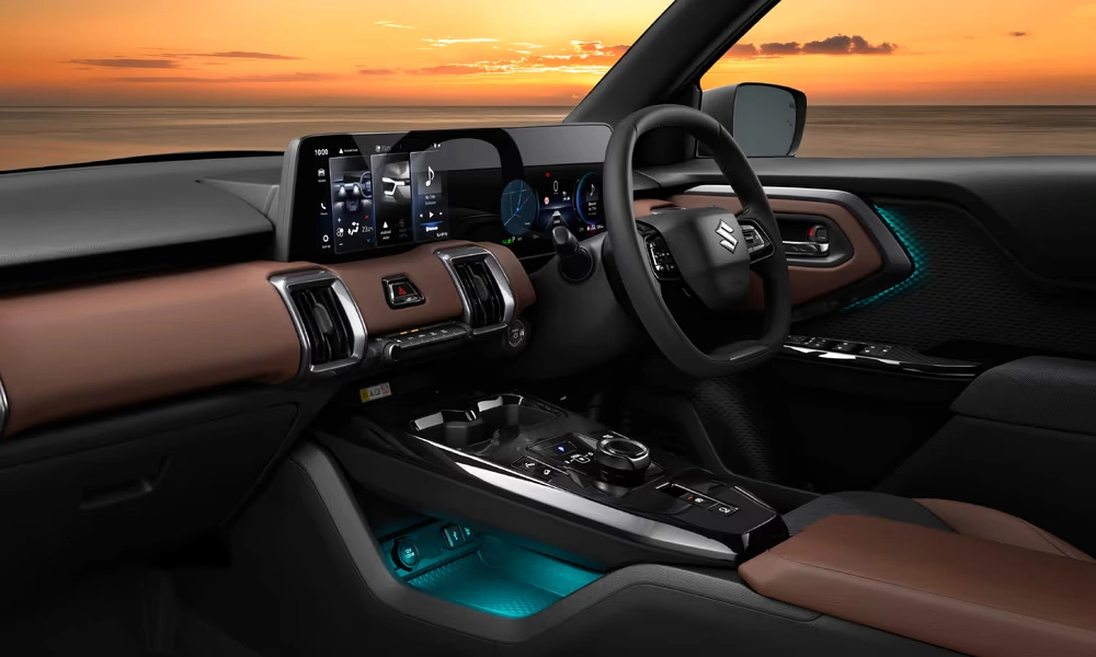 Suzuki e VITARA driving